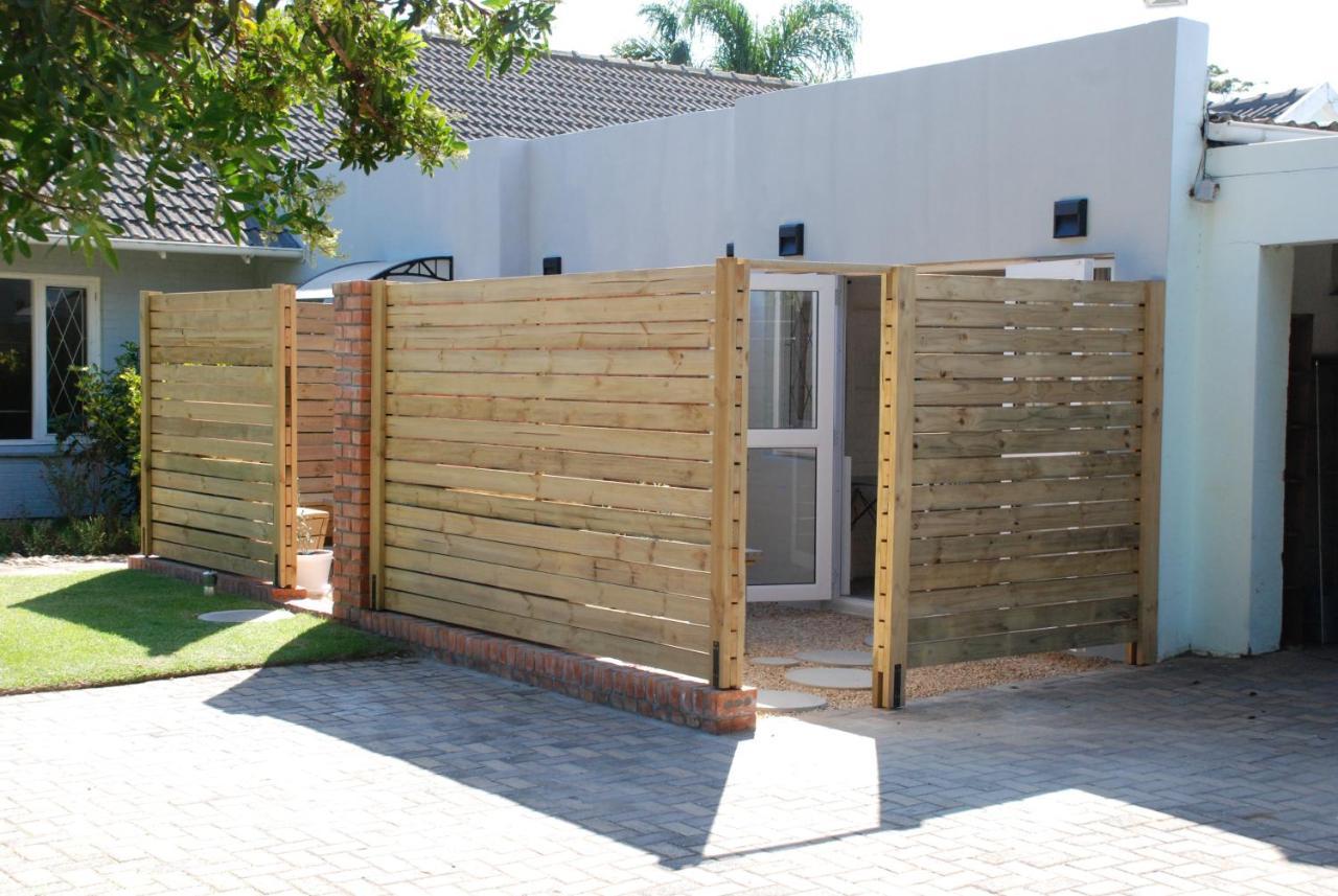 Secure, Private, Queen Room Close To Airport Port Elizabeth Buitenkant foto